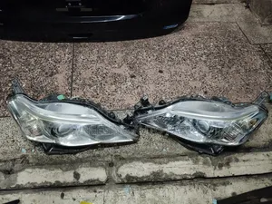 Toyota Mark X 2012 Headlights