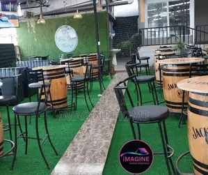 Artificial Green Grass Carpet Floor Decor at Rastaurant
