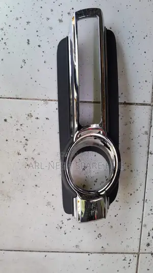 Mitsubishi Shogun Fog Light Cover
