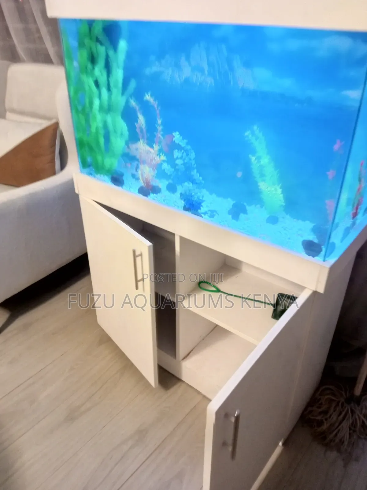 Fully Accessorized Aquarium With Storage Cabinet Beneath