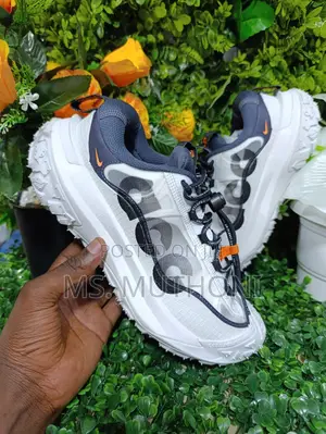 Nike ACG Mountain Fly Goldrex 40-45