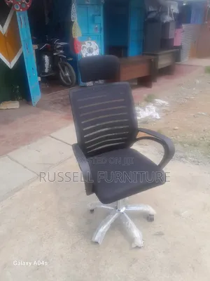 Comfy Headrest Office Chair