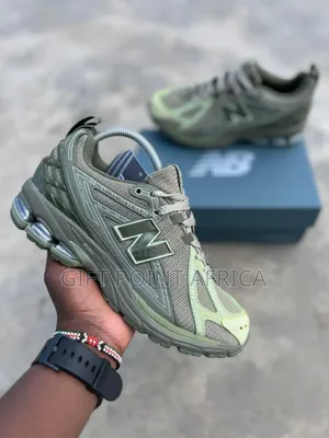 New Balance 1906.R Men Sneakers