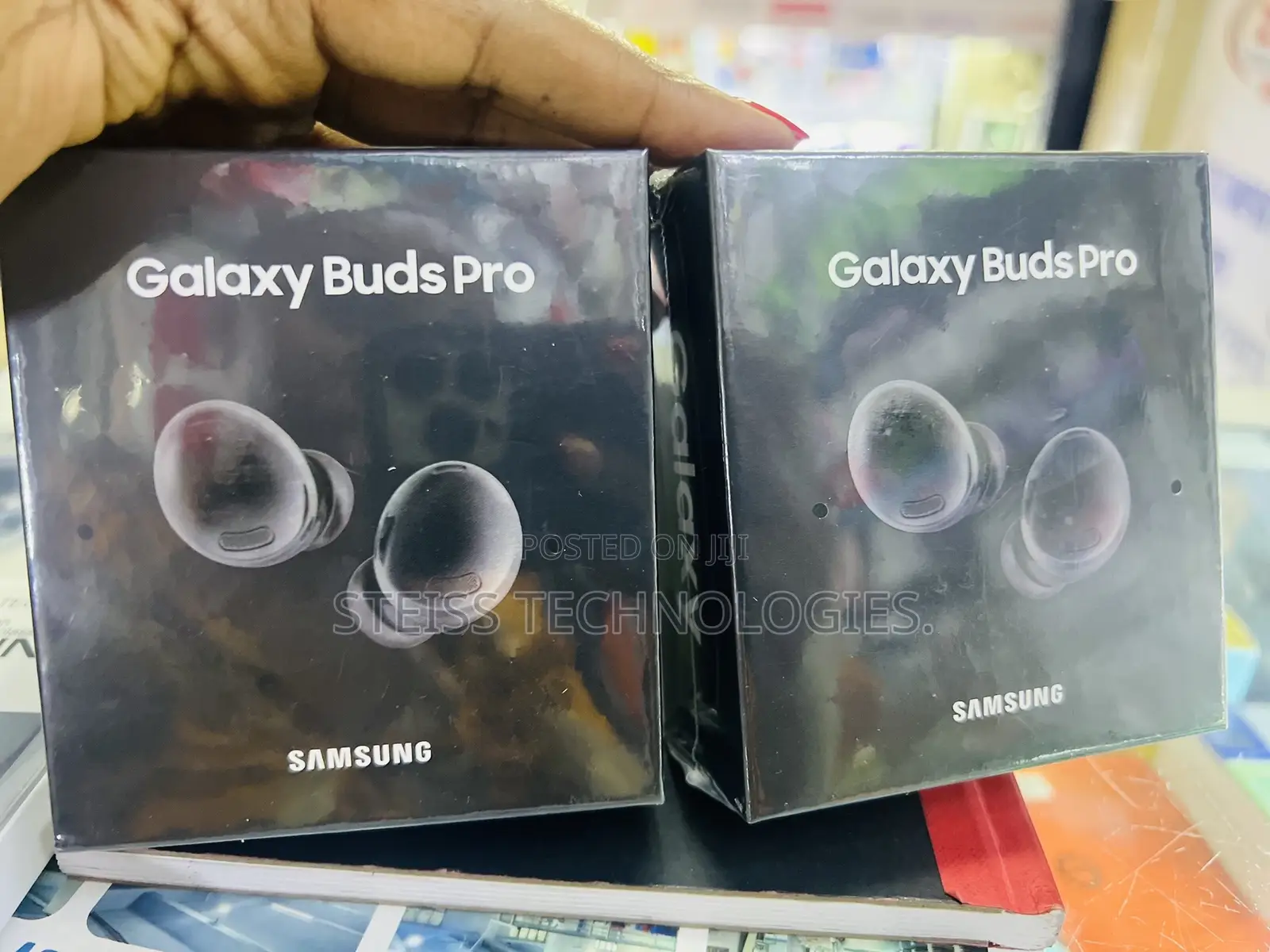 Samsung Buds-Pro Earbuds.