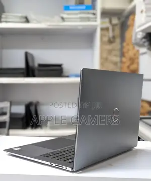 Laptop Dell Precision 15 5540 64GB Intel Core I9 SSD 512GB