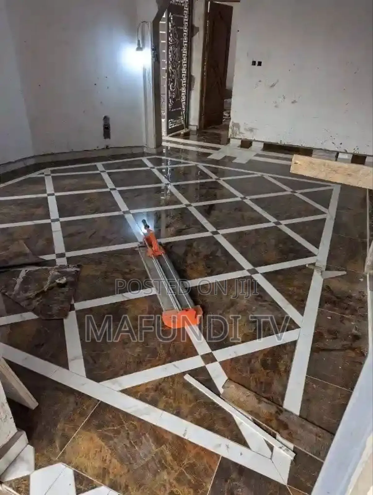 Tiling Ceramic and Porcelain Tiles