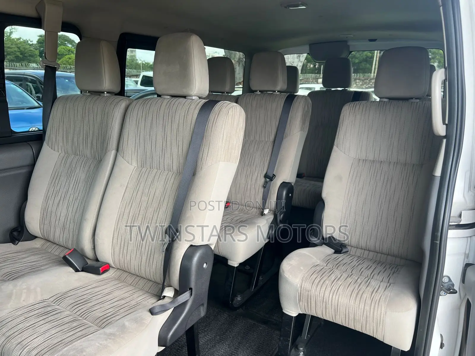Nissan Caravan (Urvan) 2017 White