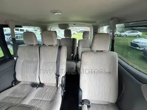 Nissan Caravan (Urvan) 2017 White