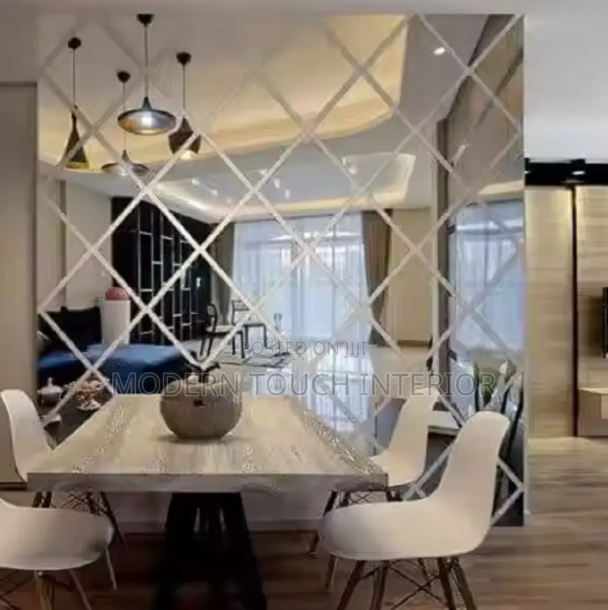 Diamond Acrylic Mirror for Trendy Interior Styling