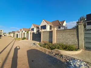 5bdrm Townhouse / Terrace in Syokimau for rent