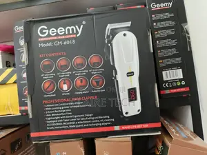 Rechargeable Electric Shaver