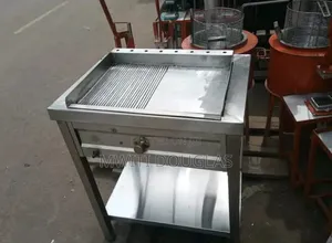 The Paramount Half Groved Gas Griddle