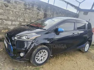Toyota Sienta 2017 Black