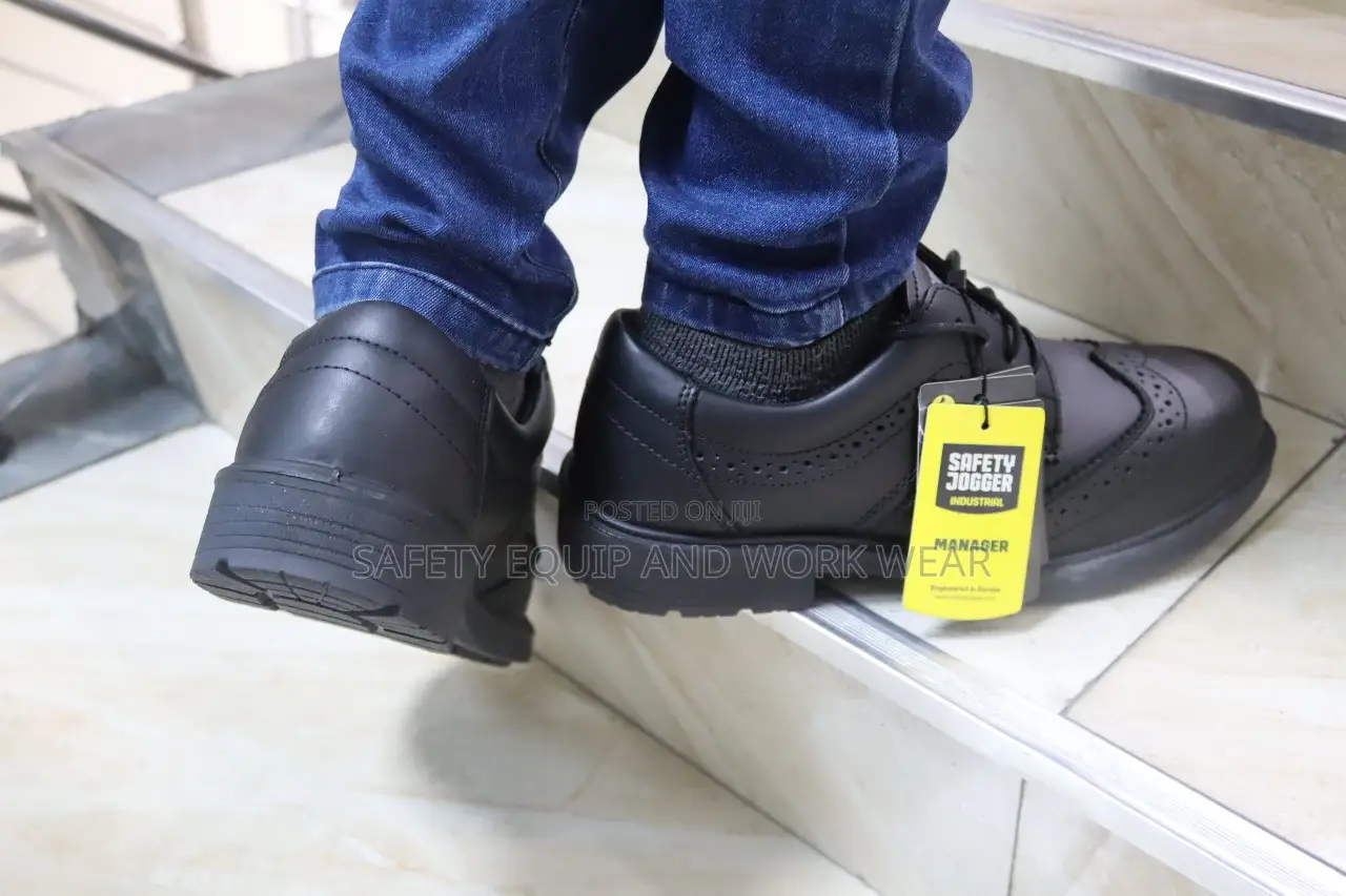 Manager Boots Review