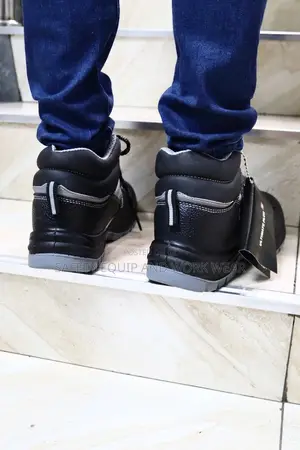 Ultimate Plus Insulated Boots
