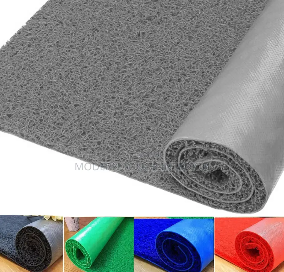 PVC Spaghetti Carpet for a Cozy, Look