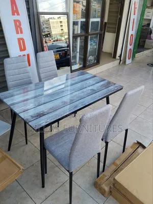 Top Glass Imported Dining Table