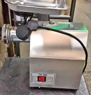 M8 Durable Meat Mincer