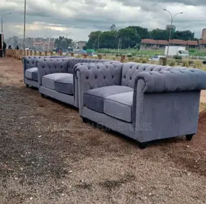 Elegant 6 Seater Chesterfield Sofa