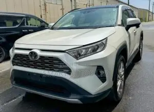 Toyota RAV4 2019 Off white