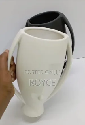 Avatar Face Vase