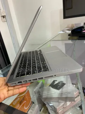 Laptop Apple MacBook Pro 2016 16GB Intel Core I7 SSD 512GB