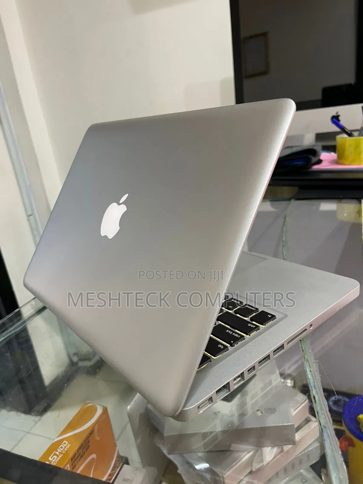 Laptop Apple MacBook Pro 2016 16GB Intel Core I7 SSD 512GB