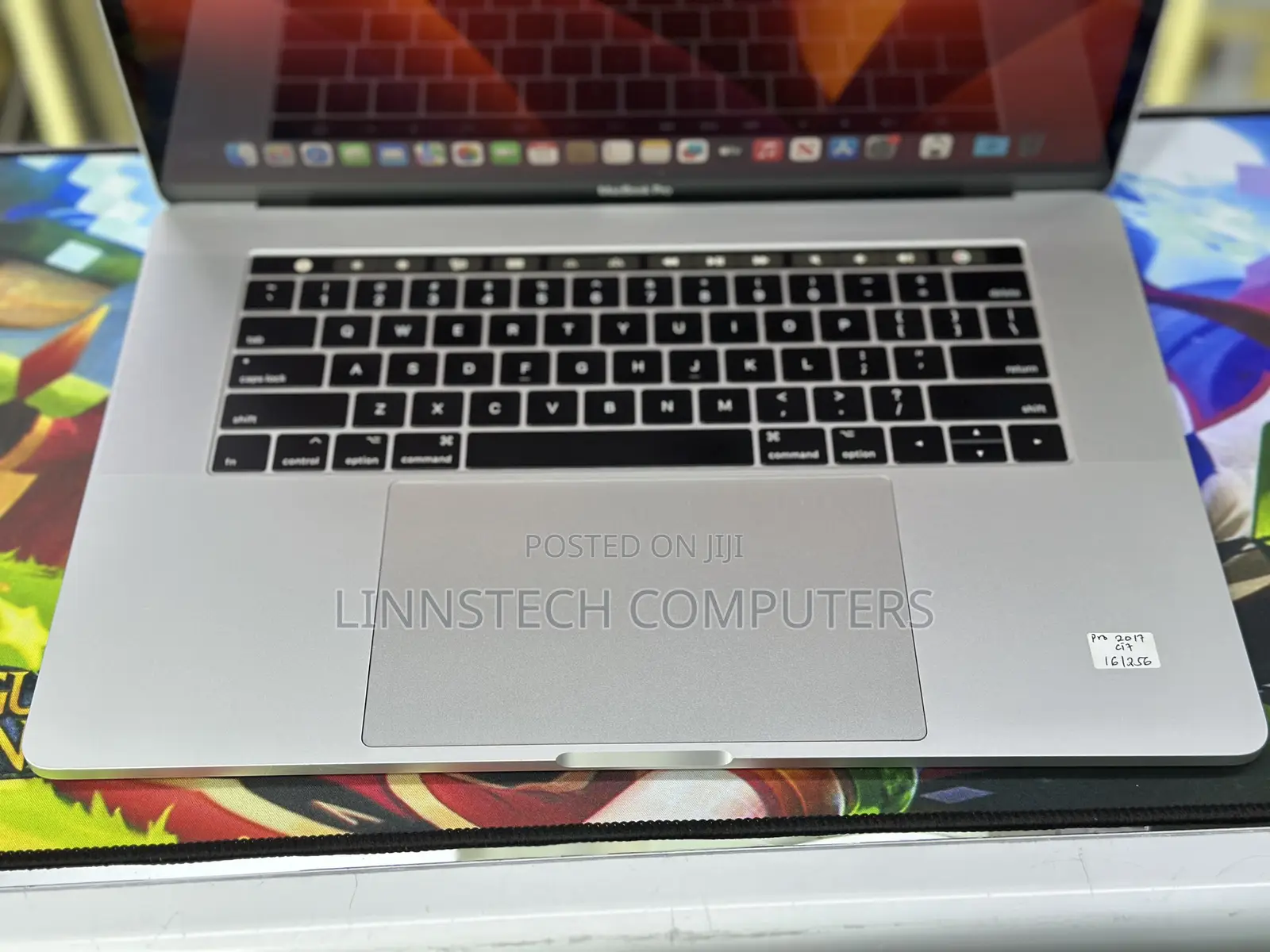 Laptop Apple MacBook Pro 2017 16GB Intel Core I7 SSD 256GB
