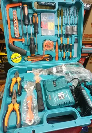 Cordless Makita 21V Drill Kit