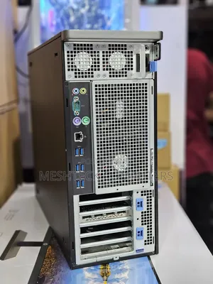 Desktop Computer Dell Precision 7820 32GB Intel Xeon HDD+SSD 2T