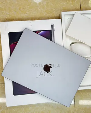 Laptop Apple MacBook Pro 2023 M2 Pro 16GB Apple M2 SSD 512GB