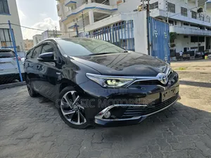 Toyota Auris 2018 Black