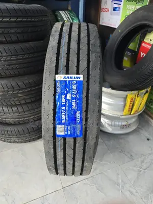 9.5r17.5 Sailun Tire