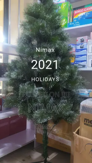 Christmas Pine Tree 6ft/180cms + Free Warm White Led Lights.