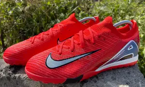 Mercurial Vapor 16 Trainers Red Indoor Football