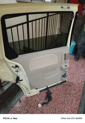 Sienta Nsp81 Rear Left Door