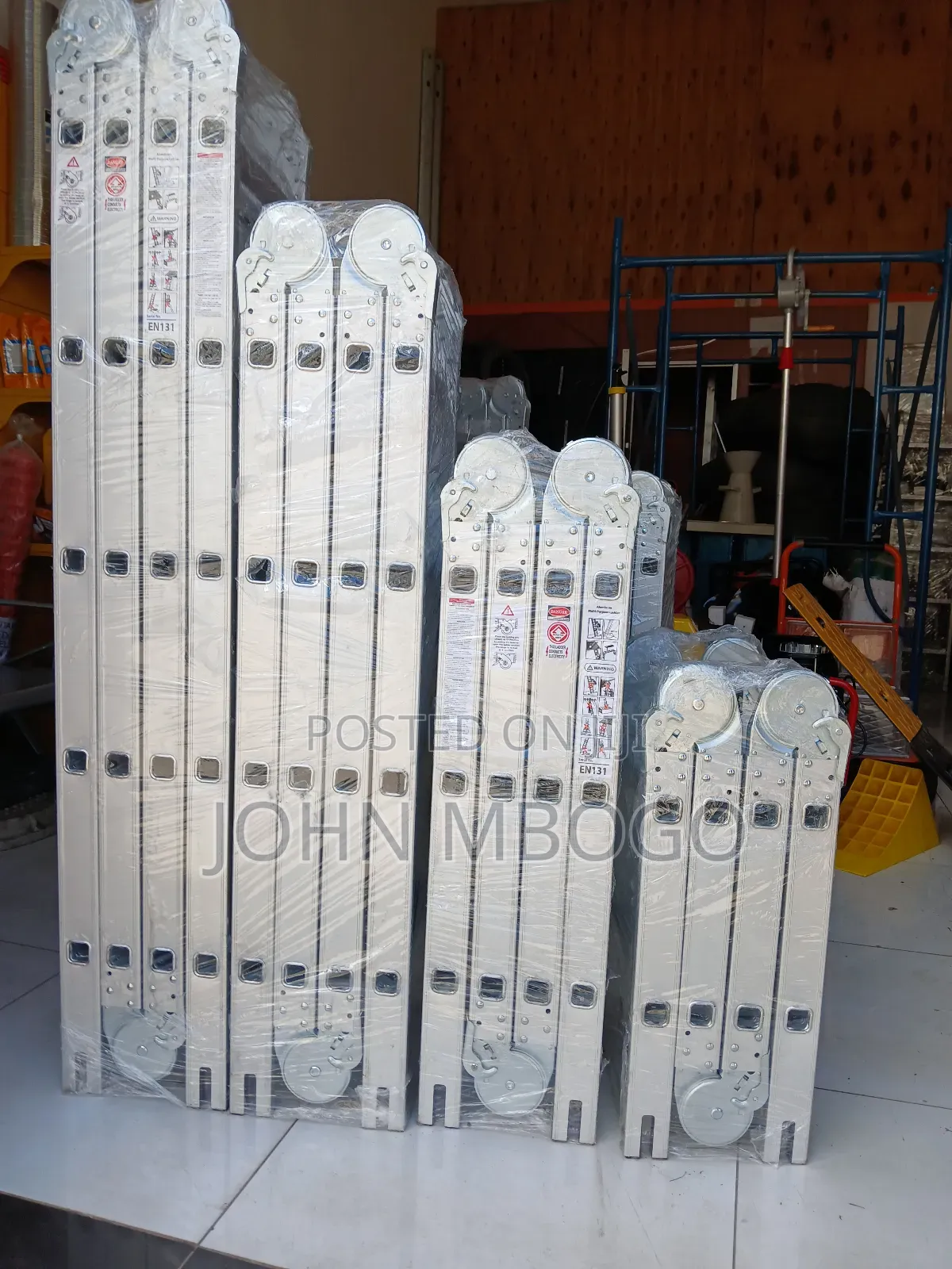 Aluminium Multifolding Ladder . Multipurpose Ladder