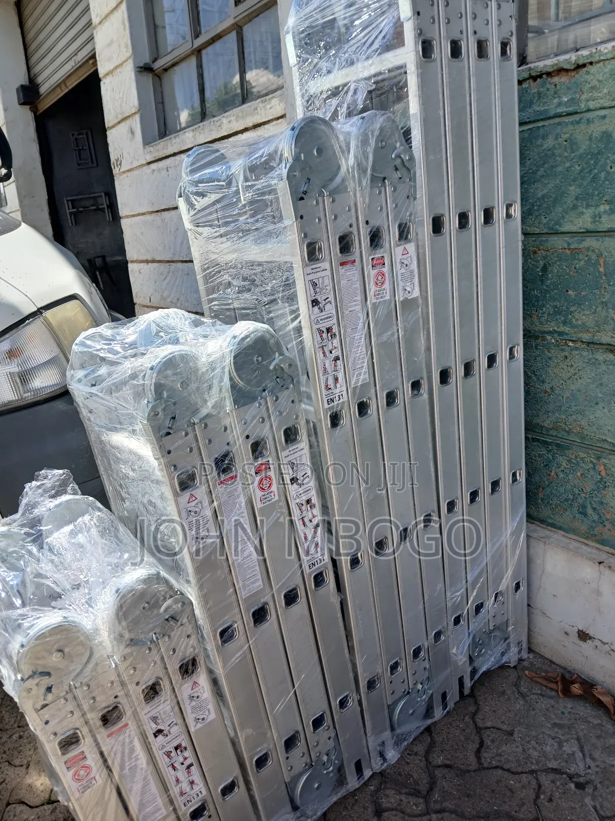 High Quality Aluminium Multifolding Ladder
