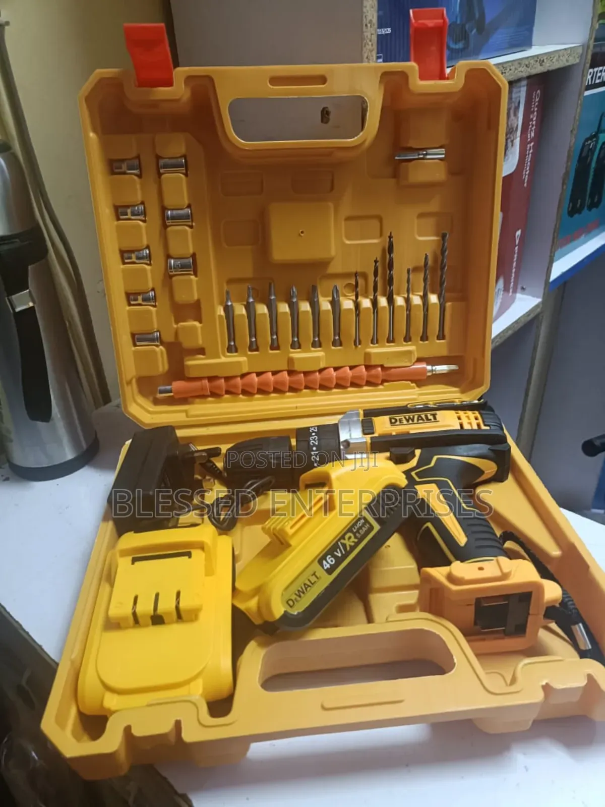 Rechargeable Dewalt Drill/ Cordless Drill Rechargeable