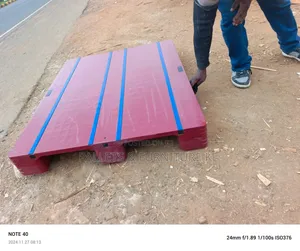 Plastic Pallet #$4