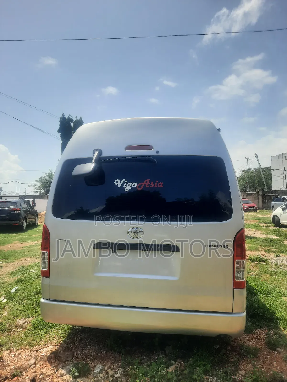 Toyota HiAce 2018 Silver