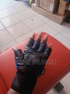 Gym , Sporting Gloves