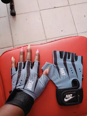 Gymnastics Gloves++ Gloves