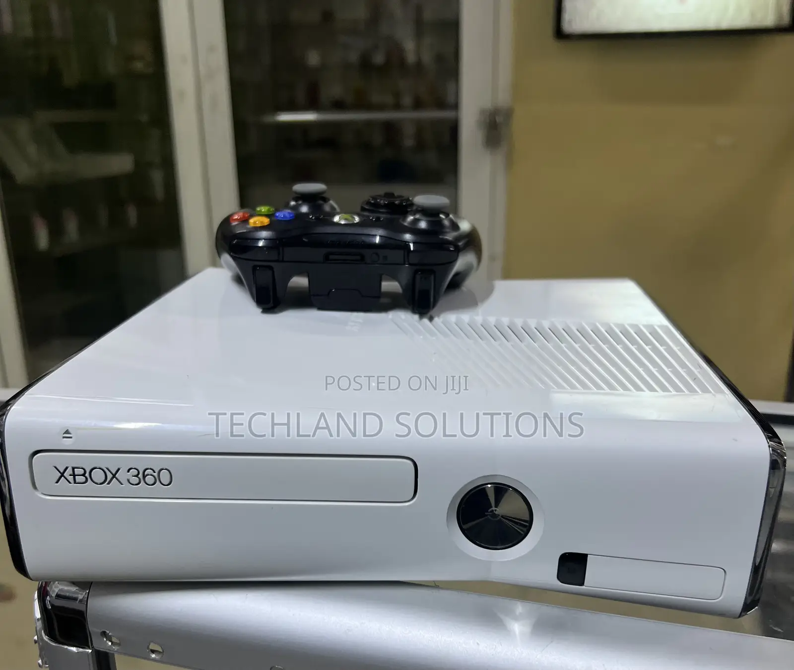 White Xbox 360 Console
