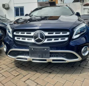 Mercedes-Benz GLA-Class 2018 Blue