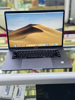 Laptop Apple MacBook 2018 32GB Intel Core I7 SSD 512GB
