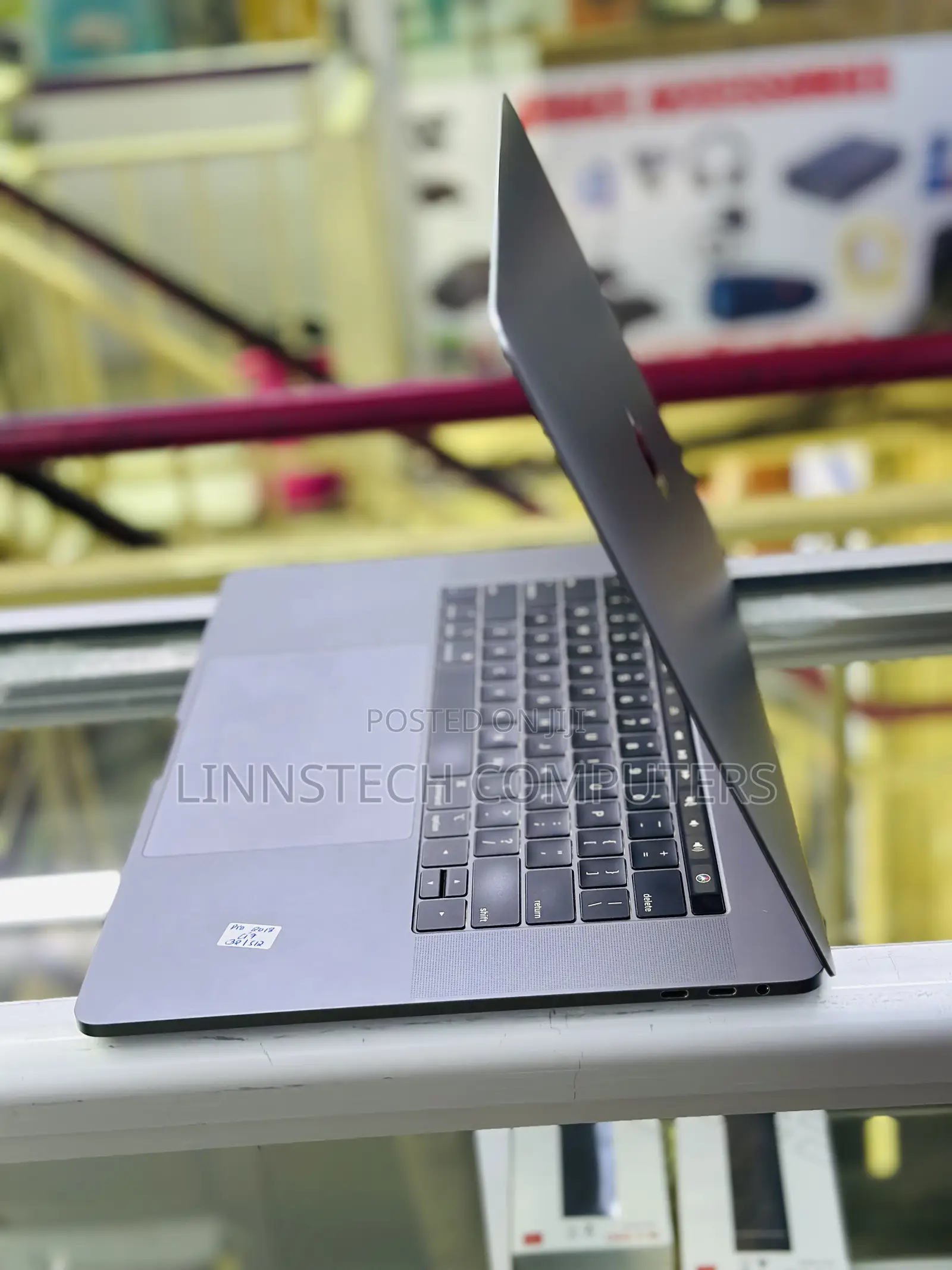Laptop Apple MacBook 2018 32GB Intel Core I7 SSD 512GB
