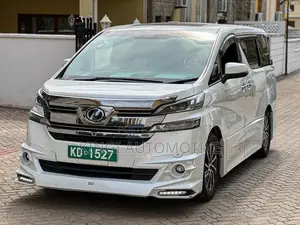 Toyota Vellfire 2018 White