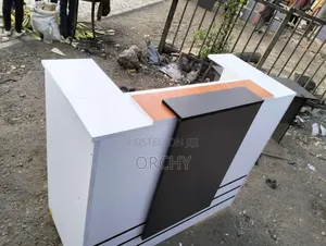 Counter Desk/ Reception Desk
