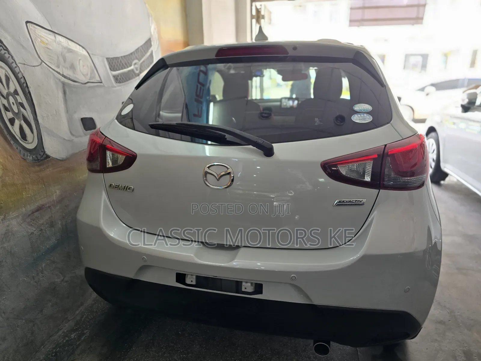 Mazda Demio 2018 Off white